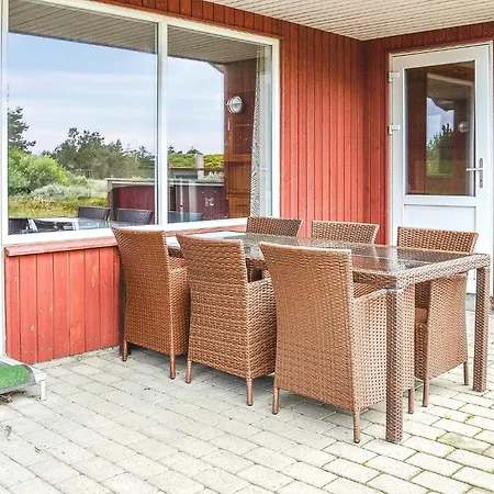 Three-bedroom In Romo *